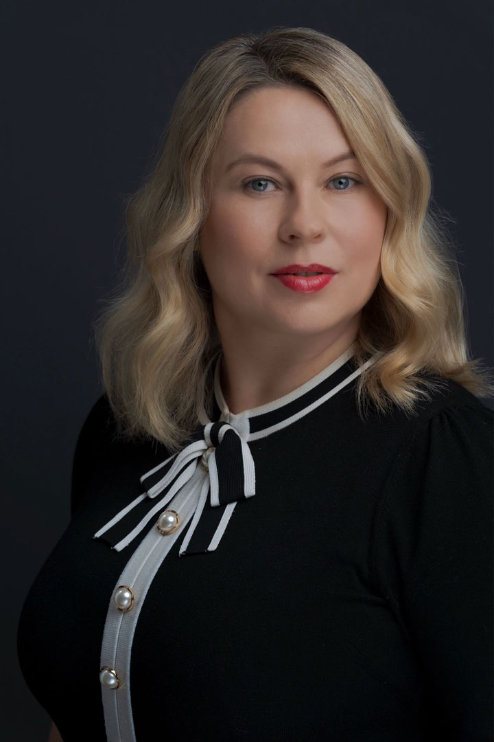 ../../data/uploads/headshot/izabela-n.jpg